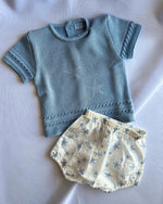 CONJUNTO SUETER AZUL CON ESTRELLAS Y PANTALON BLANCO